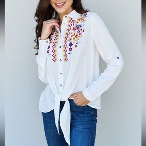 ODDI Floral Embroidered Detail Button-Down Shirt
